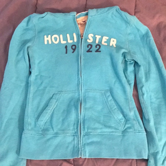 Hollister Tops - Hollister zip up hoodie